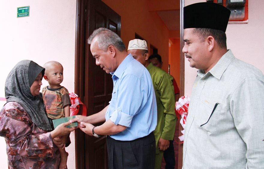 Lembaga Zakat Negeri Kedah Darul AmanRadzi Sulong Terharu 