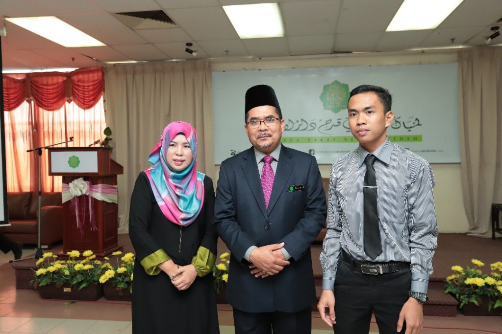 Lembaga Zakat Negeri Kedah Darul Aman 49 Pelajar Asnaf Terima Biasiswa Ipta Tajaan Zakat Kedah